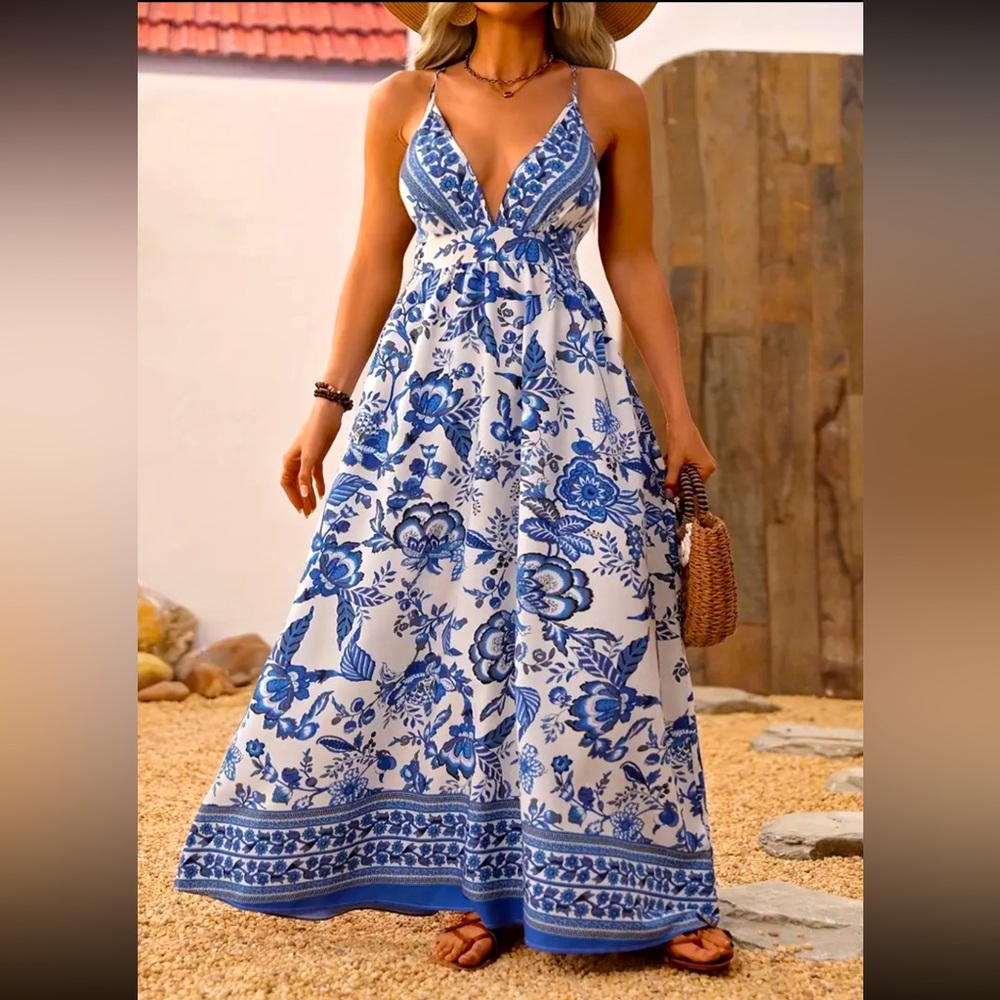 Elegant Floral Blue and White Maxi Dress Flattering Fit New Boutique Size L - Picture 2 of 6